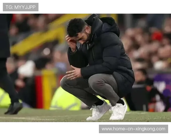 曼联后场隐患反复出现